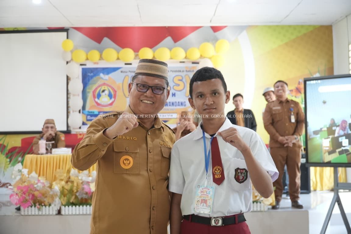 Bupati Thariq Modanggu Canangkan MPLS RAMAH SMP Negeri 2 Kwandang, Tegaskan Sekolah Harus Menjadi Surga Kasih Sayang