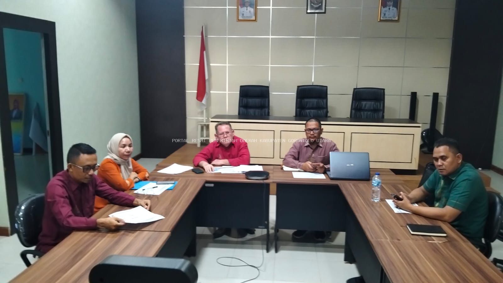 Kepala Dinas Nakertans, Roy Van Solang Hadiri Rakor Penyelenggaraan Transmigrasi di Gorontalo Utara  Usulkan Durian Montong Jadi Komoditas Unggulan Kawasan Transmigrasi Sumalata