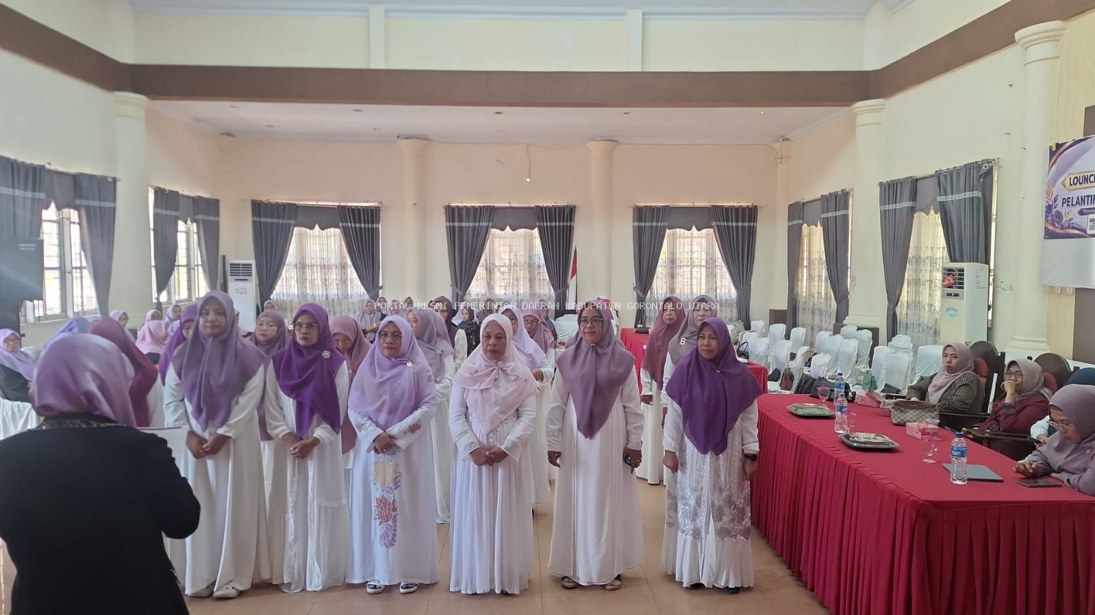 Mewakili Bupati, Asisten II Osna Haluti Buka Launching Sekolah Lansia Sekaligus Pelantikan PC Salimah Kwandang