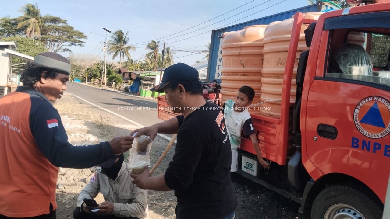 BPBD Gorut Tak Bergerak Sendiri, Kolaborasi Dengan Pihak Dunia Usaha Untuk Distribusi Air Bersih 