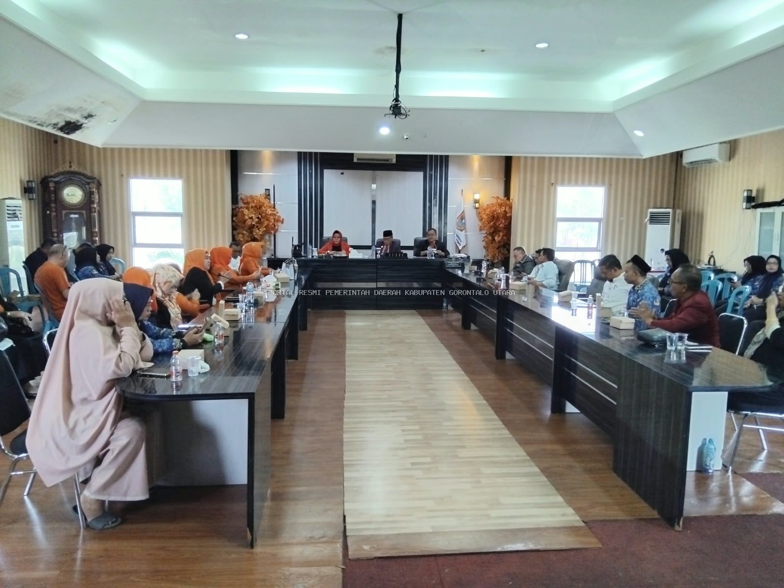 Sekda Gorontalo Utara Suleman Lakoro Buka Seminar “Menabung Cerdas”, Dorong ASN Bijak Mengelola Keuangan