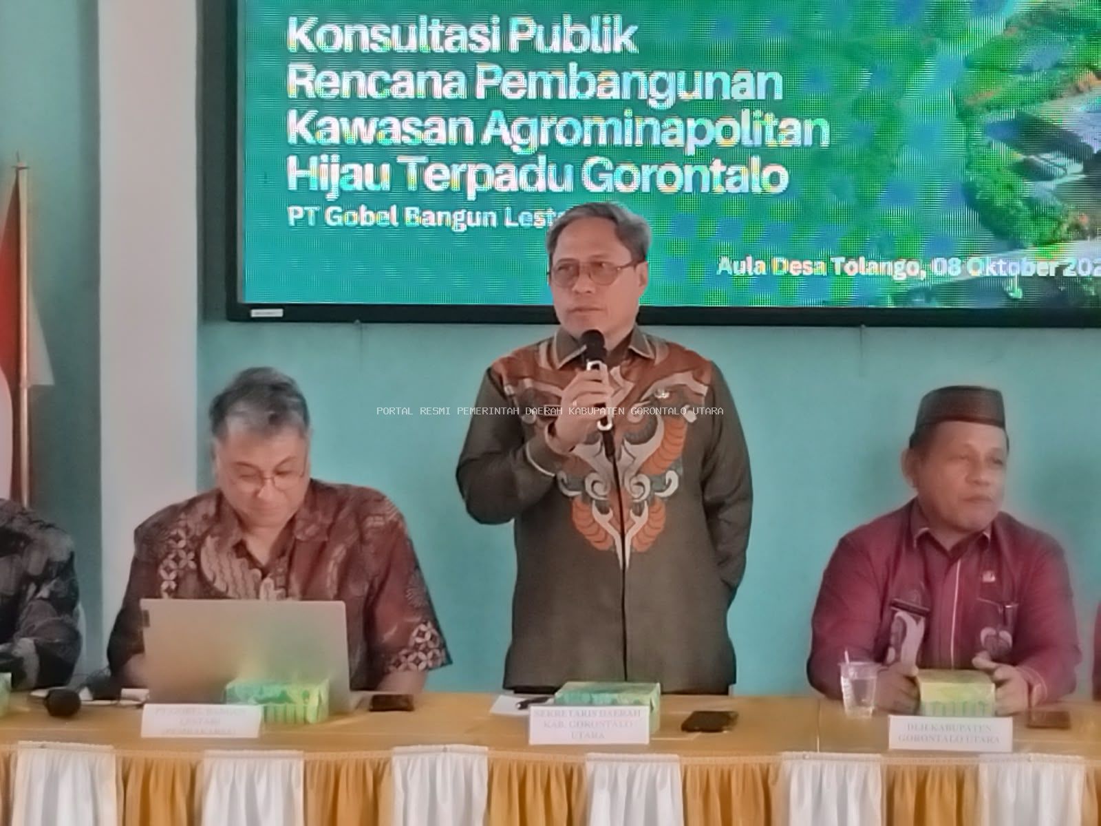 Sekda Suleman Lakoro Buka Konsultasi Publik Rencana Pembangunan Kawasan Agropolitan Hijau Terpadu Gorontalo Utara